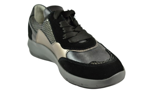 WALDLAUFER 831004 980 768 M-Tonia